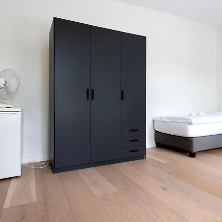 Apartment Moderne Stadtvilla Im Zentrum