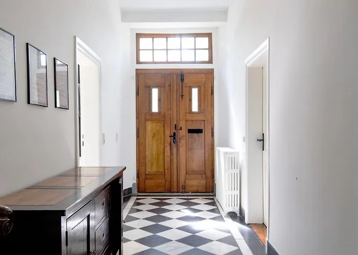 Moderne Stadtvilla Im Zentrum 公寓 *