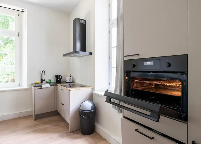 Moderne Stadtvilla Im Zentrum 公寓 *